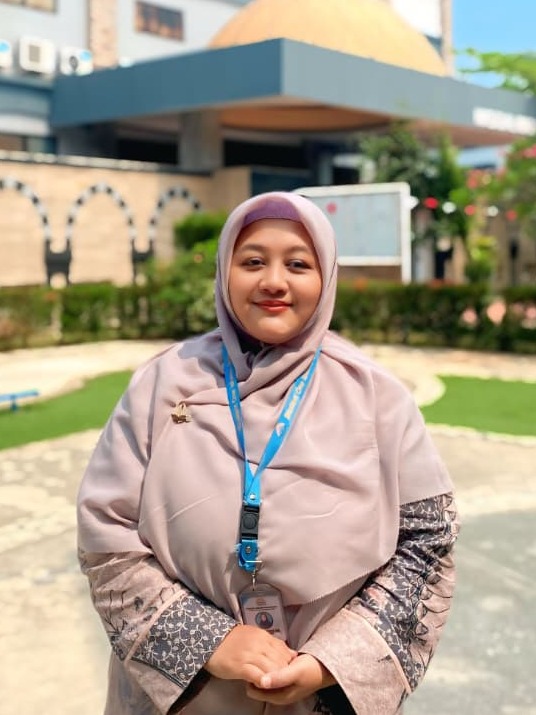 Risa Haryani Salamah, S.Pd.,Gr.