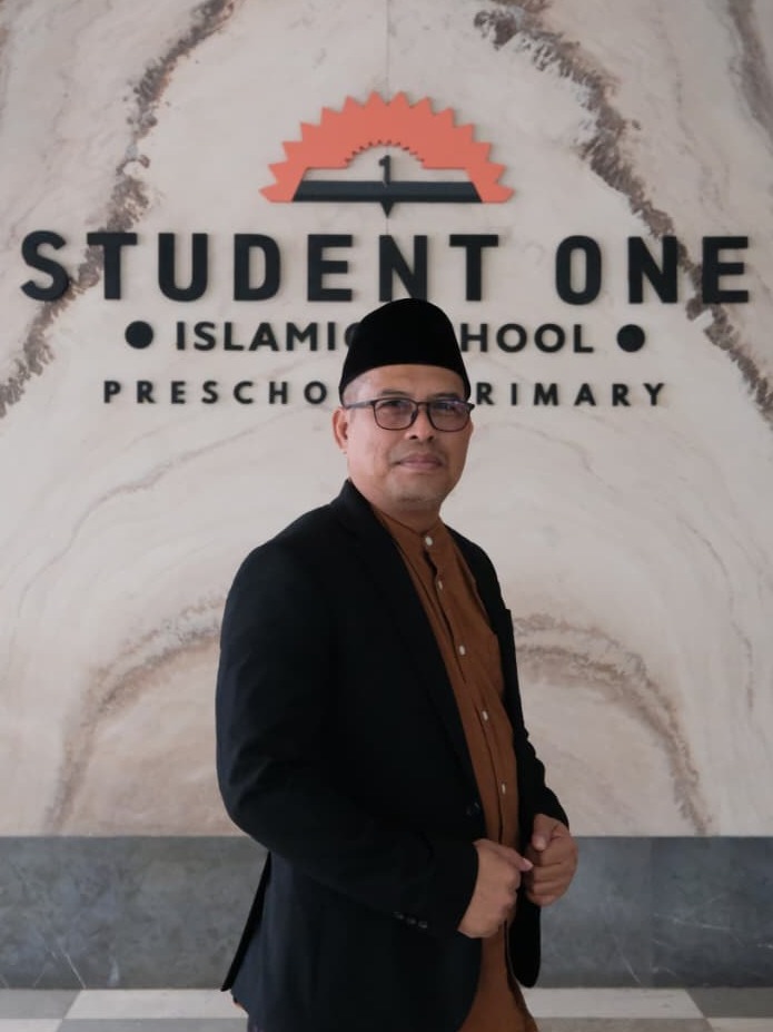 Dr. Endi Suhendi Zen, MA
